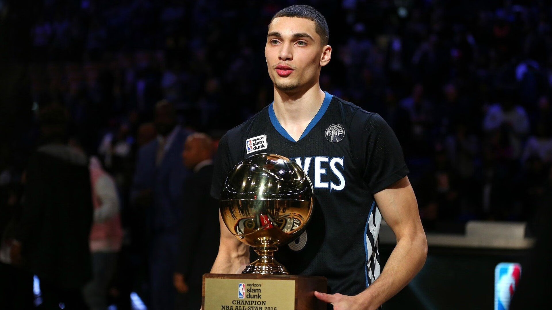 伦纳德缺阵 快船再遭打击,伦纳德对快船合同